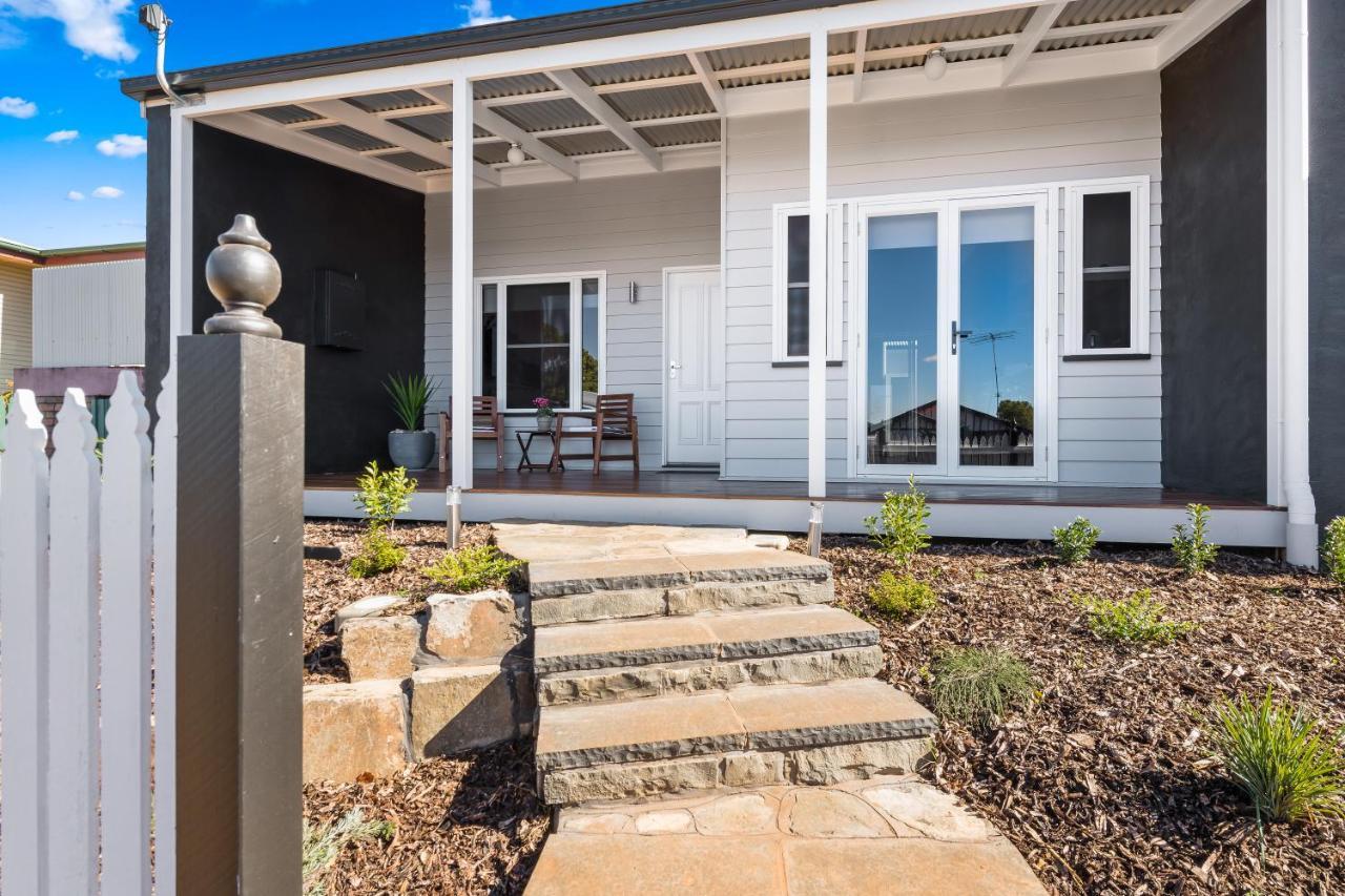 Bluestone Cottages - The Villa Toowoomba Dış mekan fotoğraf